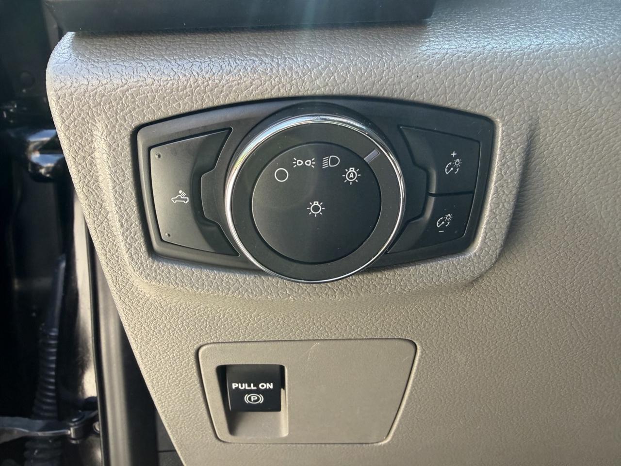 Ford F-150 XL SuperCab 8-ft. Bed 4WD 2020