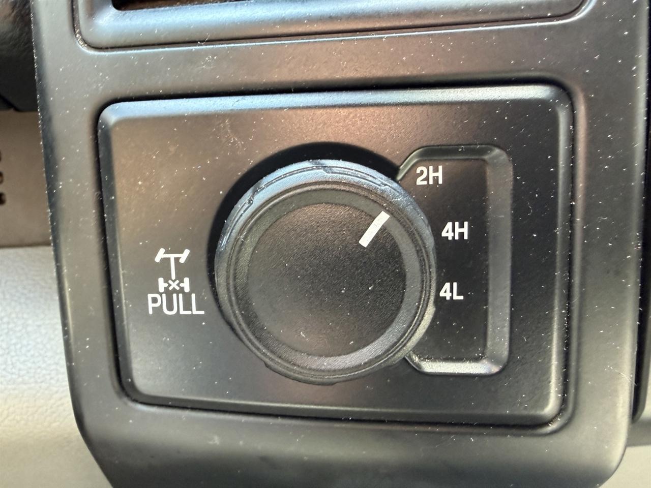 Ford F-150 XL SuperCab 8-ft. Bed 4WD 2020