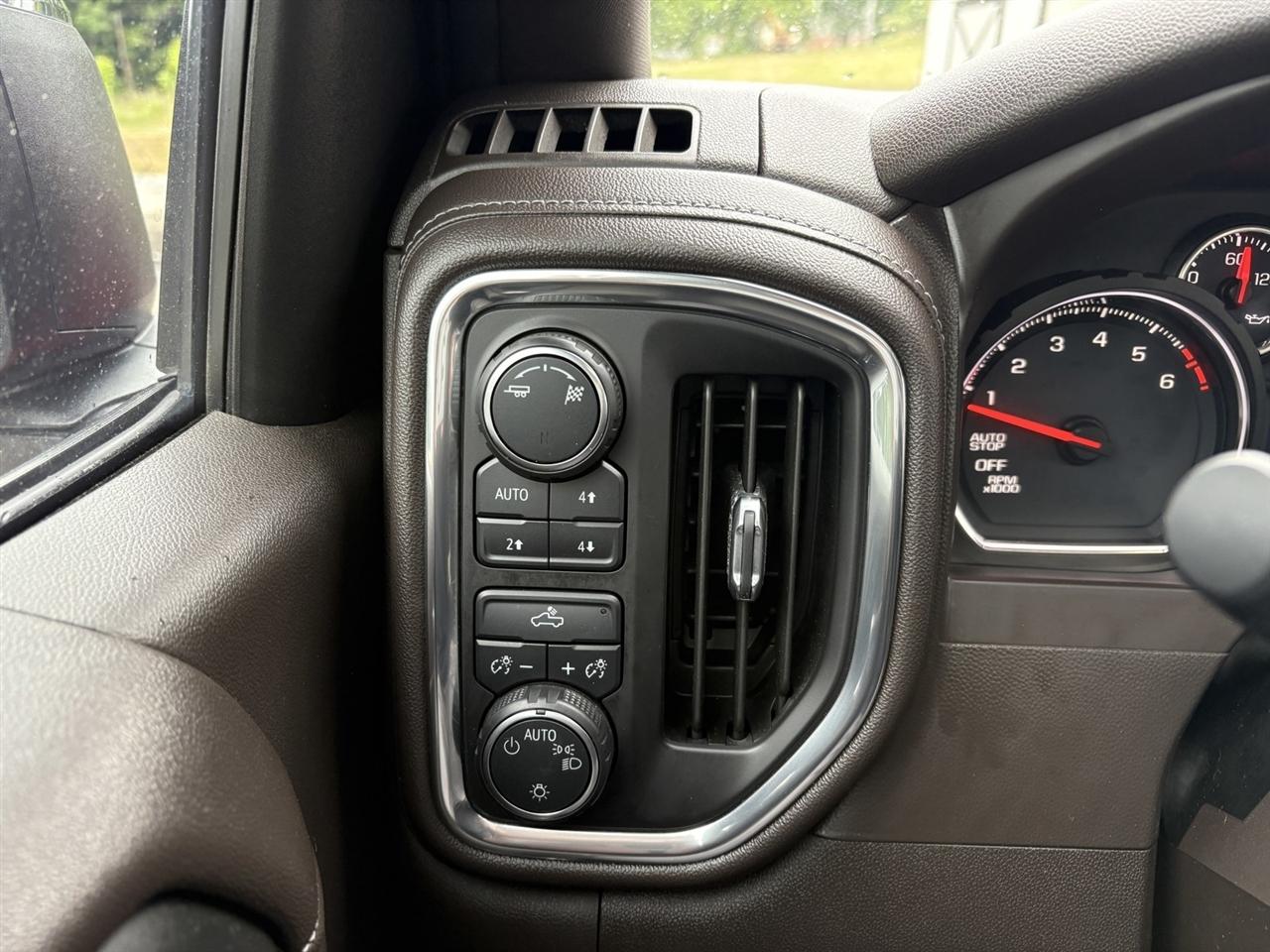 Chevrolet Silverado 1500 LT Crew Cab 4WD 2019