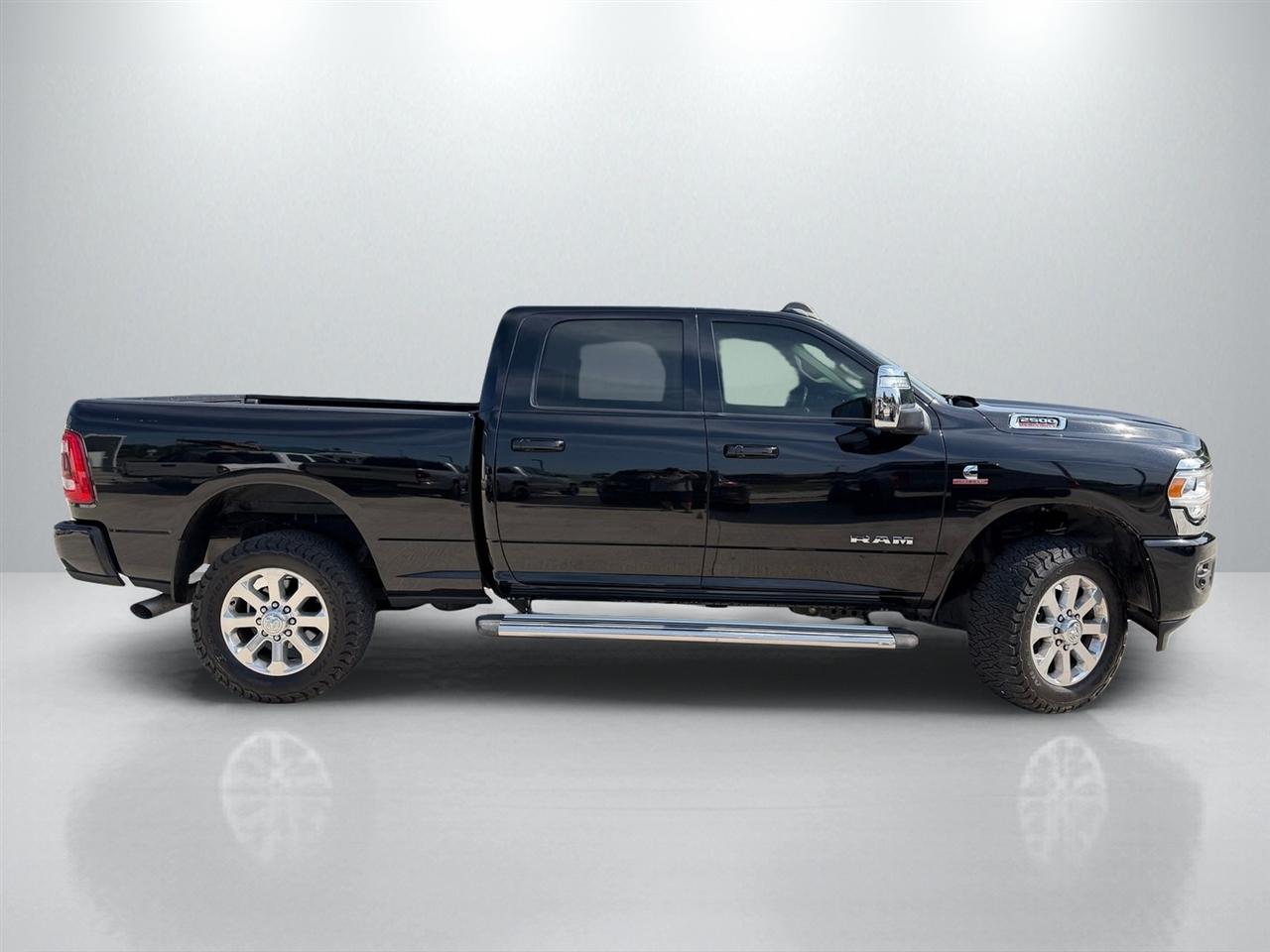 RAM 2500 Laramie Crew Cab SWB 4WD 2023
