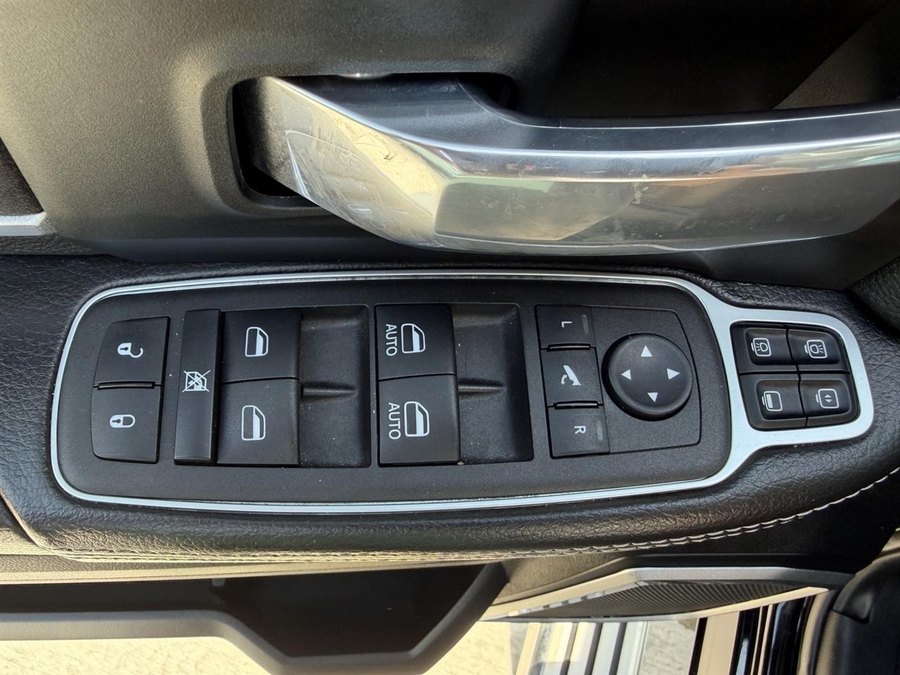 RAM 2500 Laramie Crew Cab SWB 4WD 2023