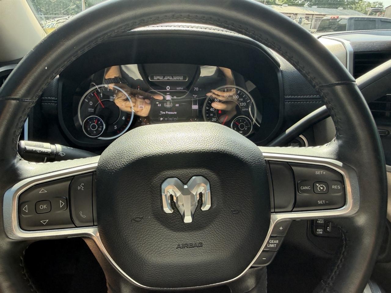 RAM 2500 Laramie Crew Cab SWB 4WD 2023