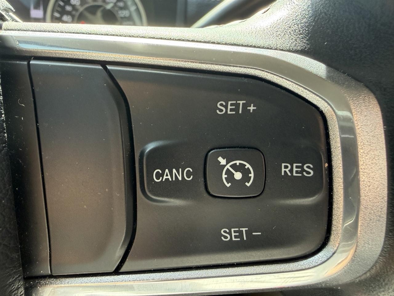 RAM 2500 Laramie Crew Cab SWB 4WD 2023