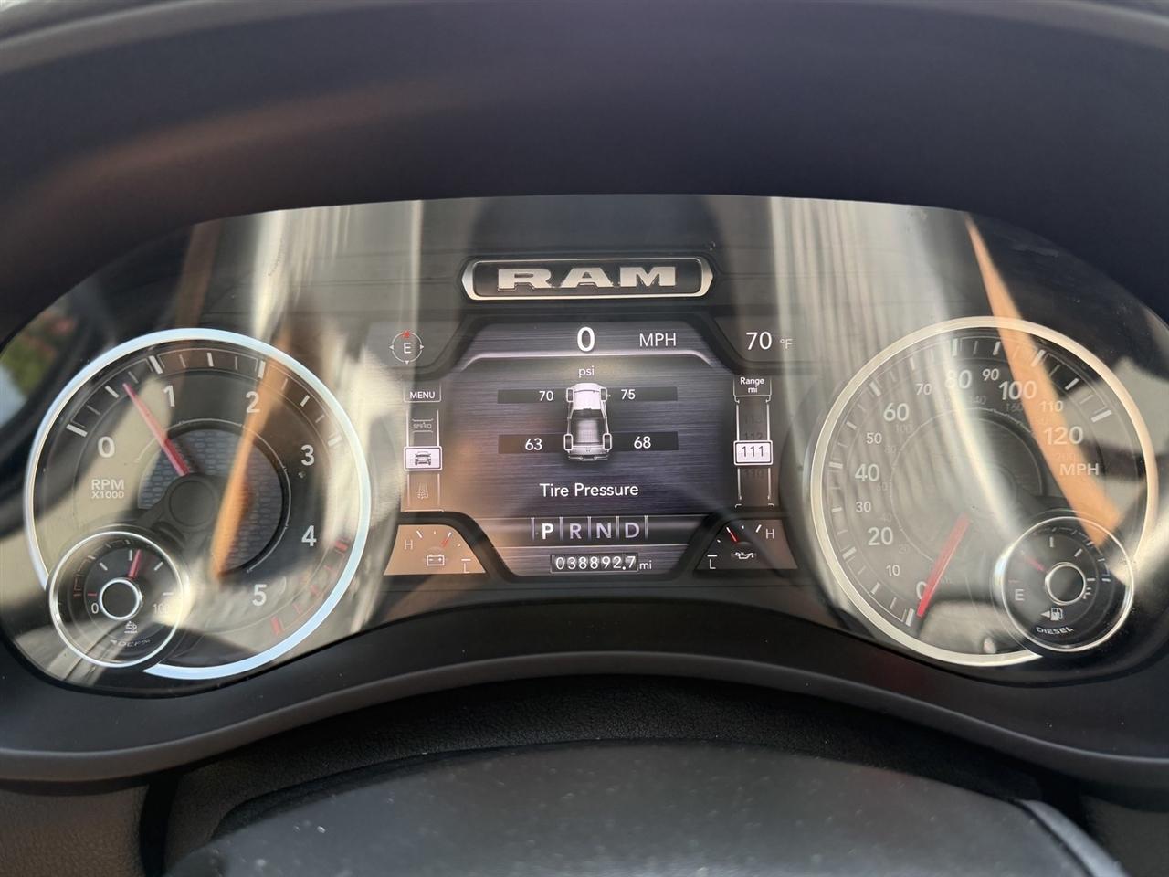 RAM 2500 Laramie Crew Cab SWB 4WD 2023