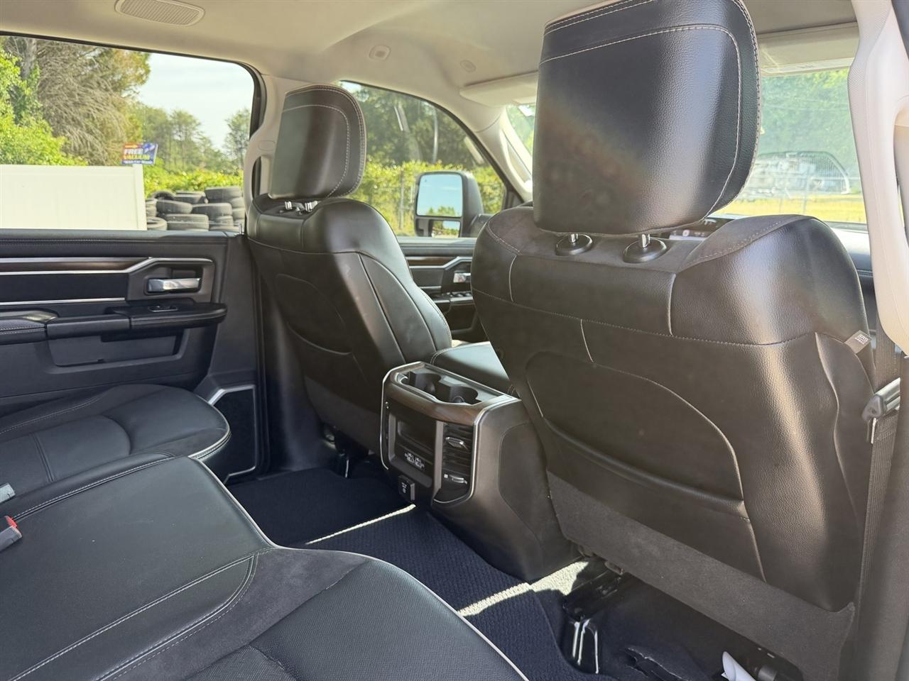 RAM 2500 Laramie Crew Cab SWB 4WD 2023