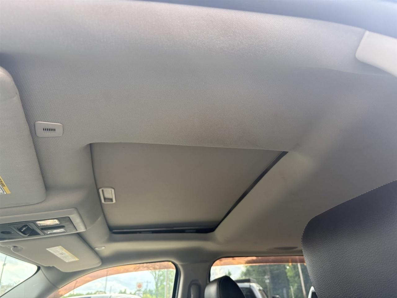 RAM 1500 Laramie Crew Cab LWB 4WD 2017