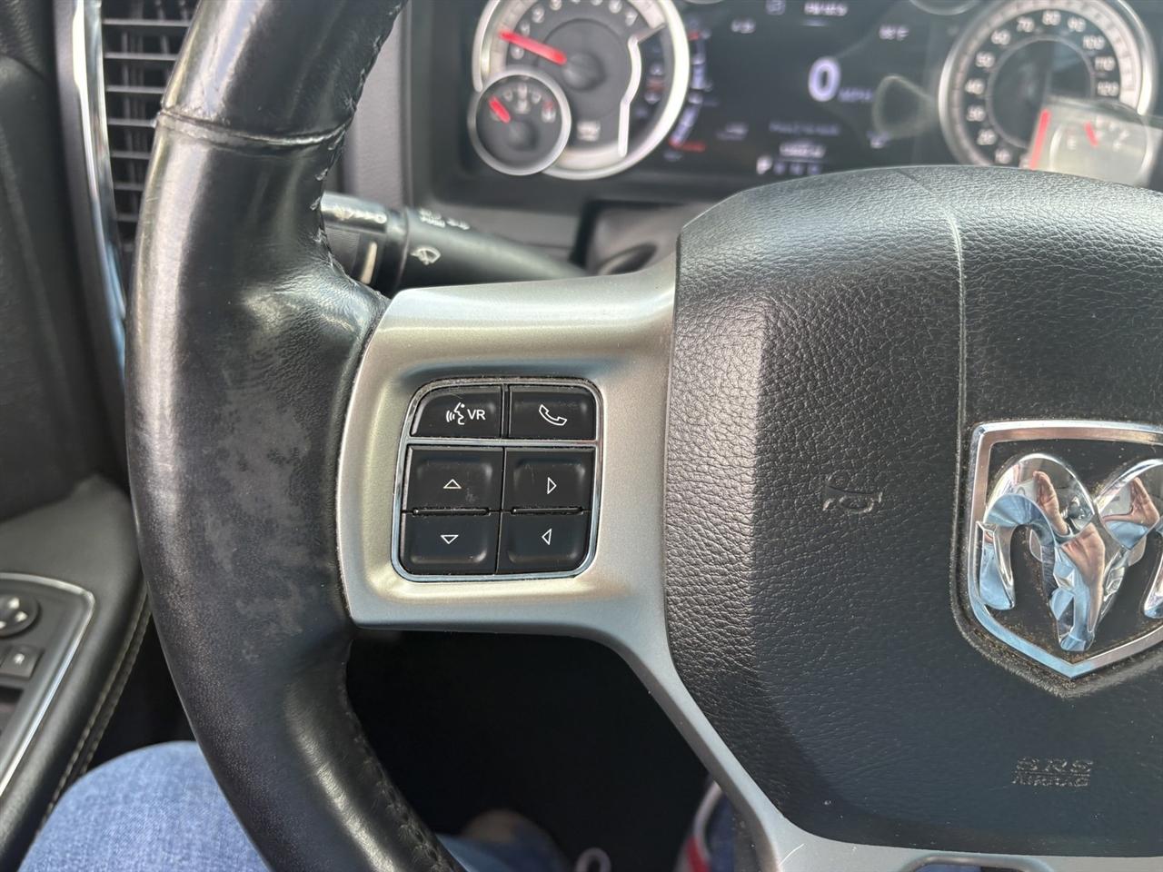 RAM 1500 Laramie Crew Cab LWB 4WD 2017