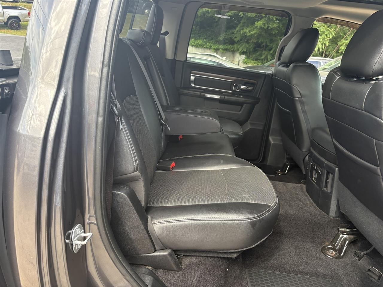 RAM 1500 Laramie Crew Cab LWB 4WD 2017