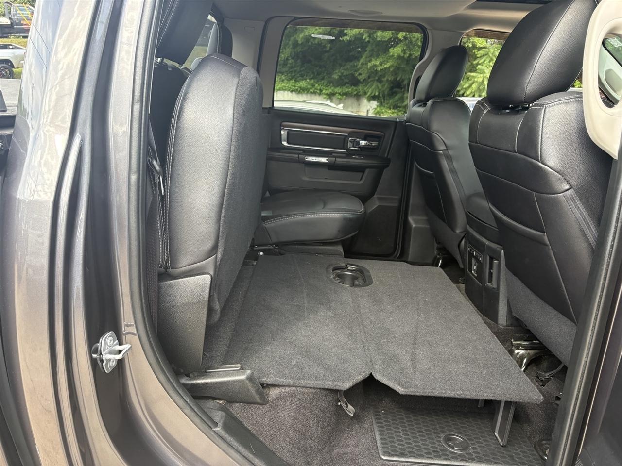 RAM 1500 Laramie Crew Cab LWB 4WD 2017