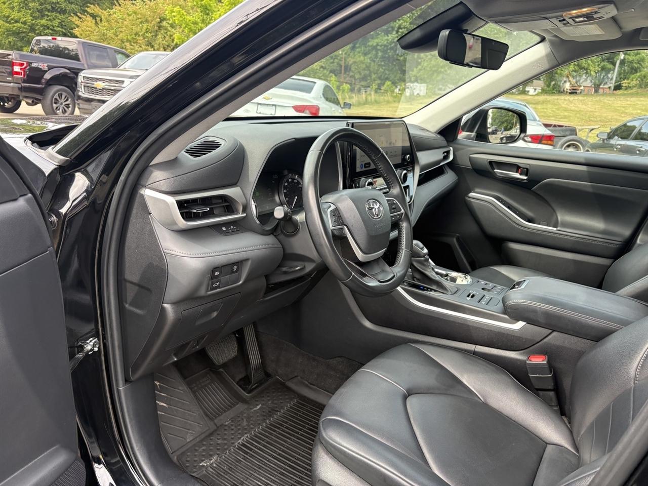 Toyota Highlander Others 2023
