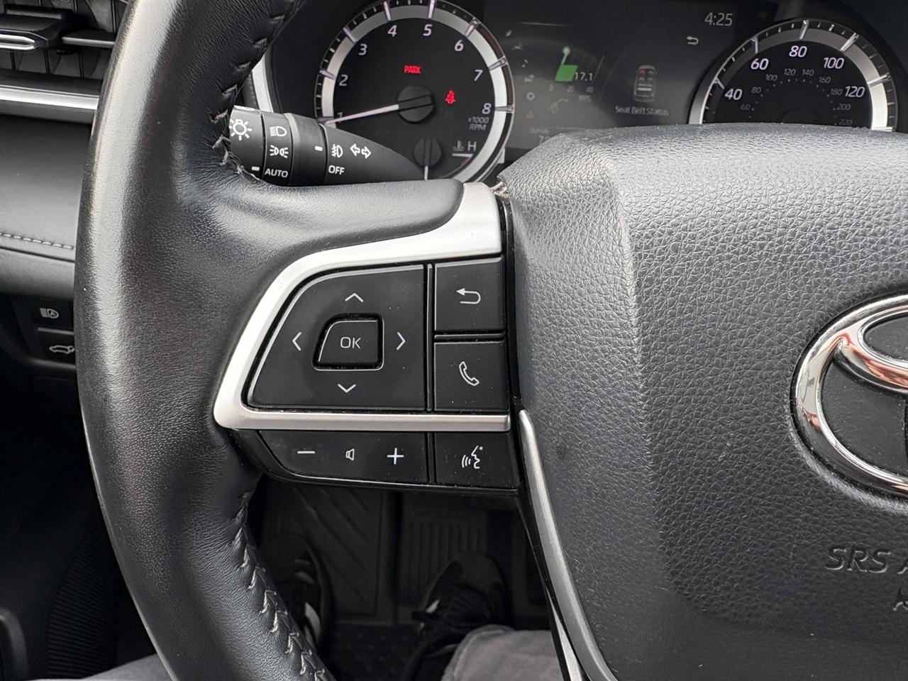 Toyota Highlander Others 2023