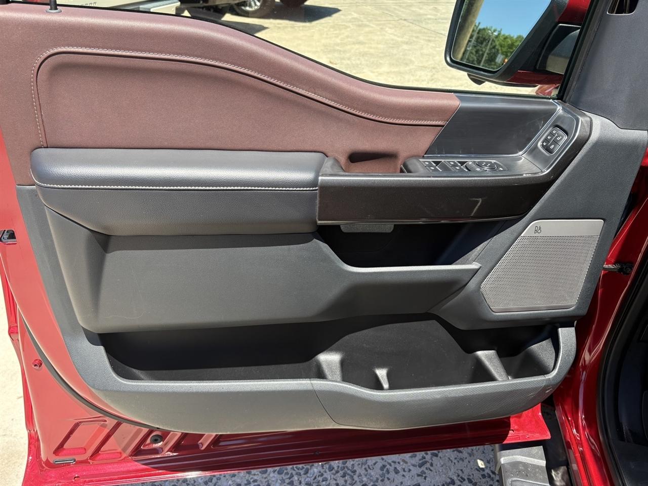 Ford F-150 Supercab 133" Lariat 4WD 2021