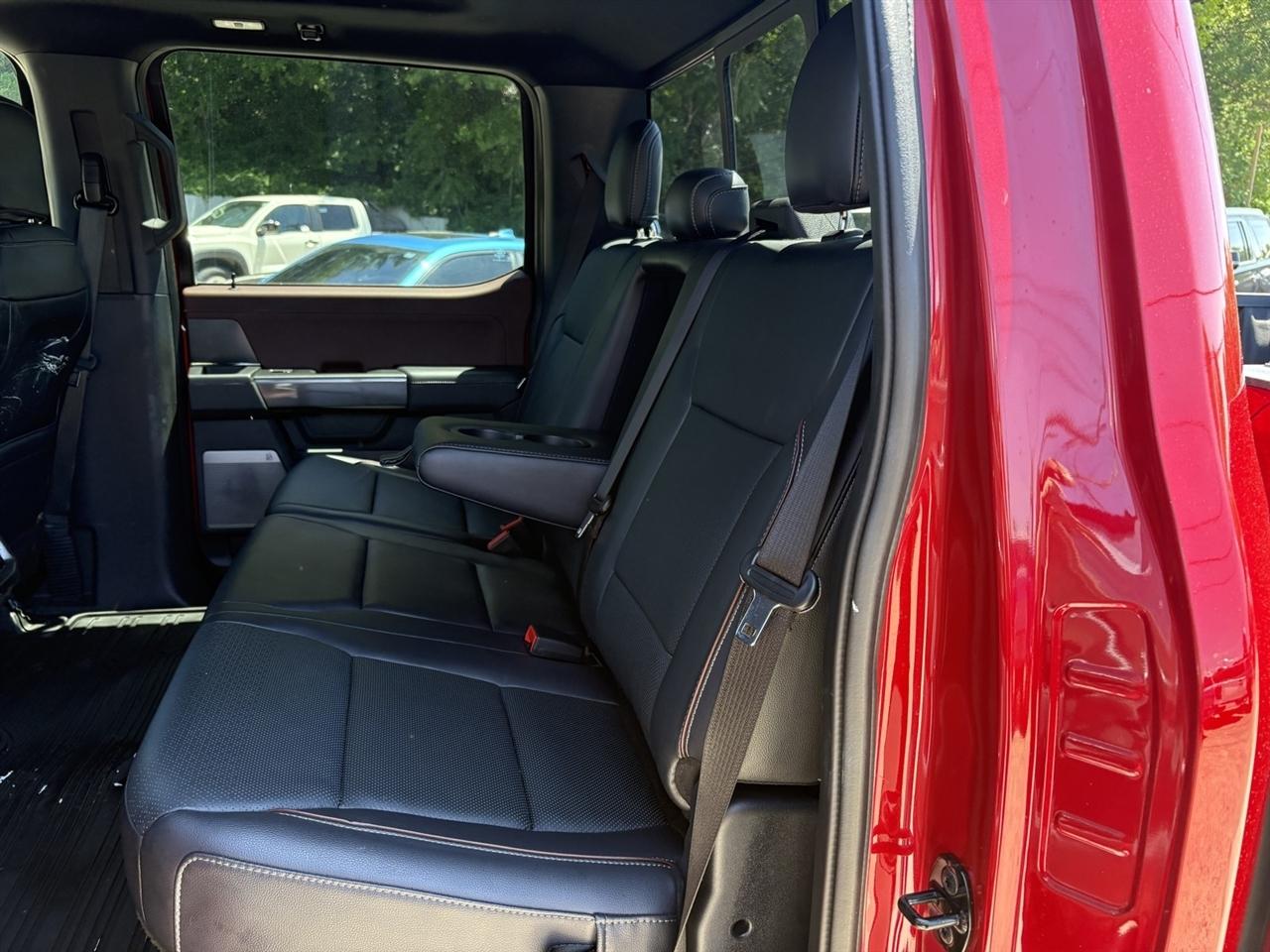 Ford F-150 Supercab 133" Lariat 4WD 2021