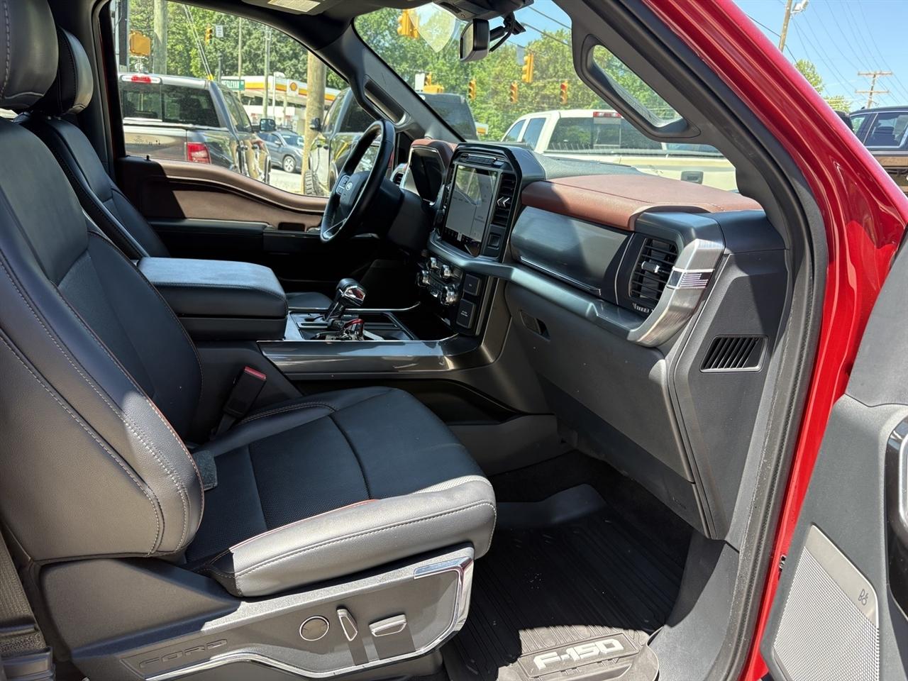 Ford F-150 Supercab 133" Lariat 4WD 2021