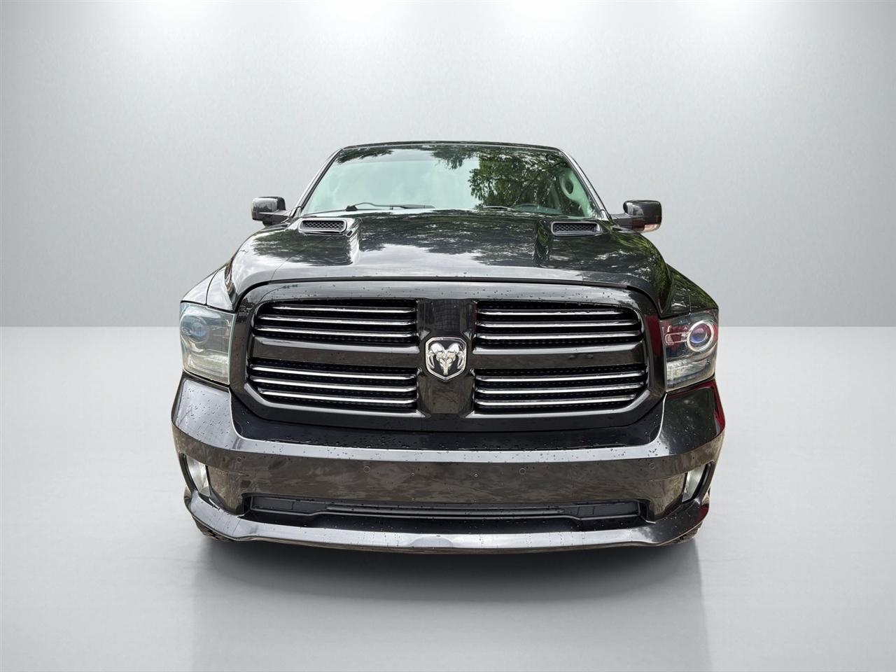 RAM 1500 Sport Crew Cab SWB 4WD 2015