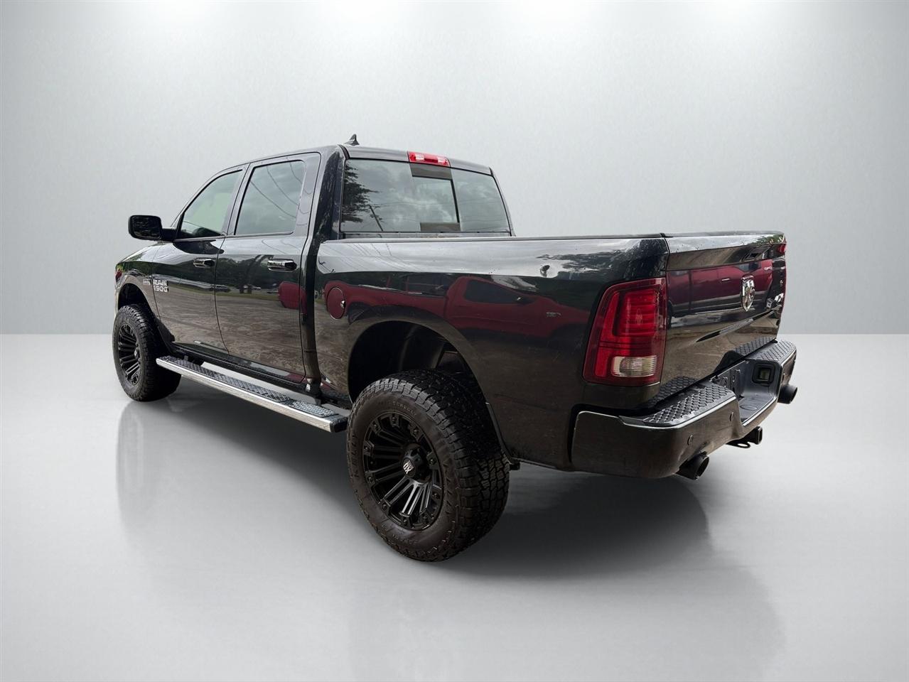 RAM 1500 Sport Crew Cab SWB 4WD 2015