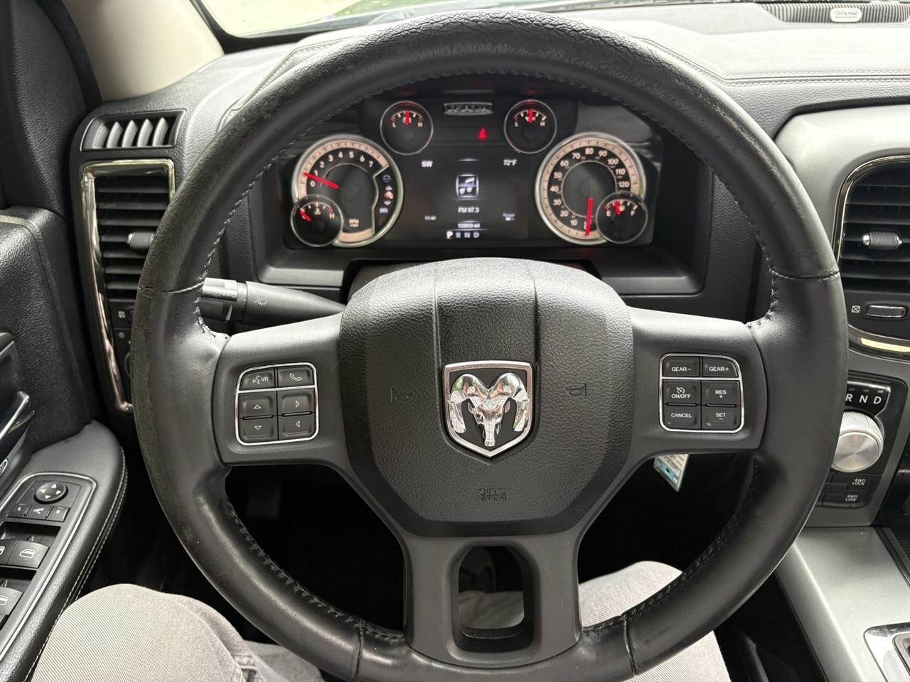 RAM 1500 Sport Crew Cab SWB 4WD 2015