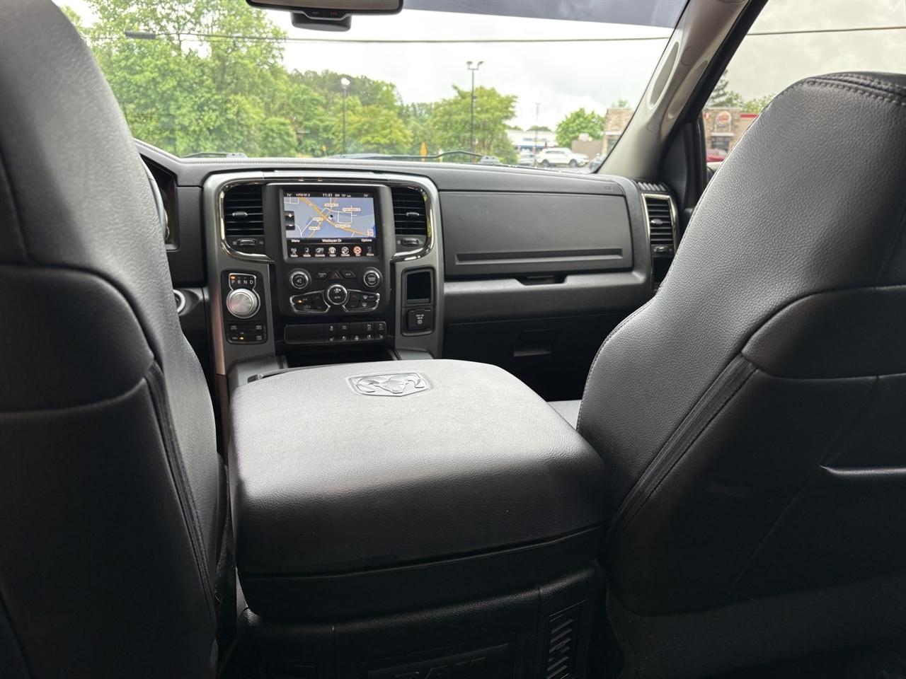 RAM 1500 Sport Crew Cab SWB 4WD 2015