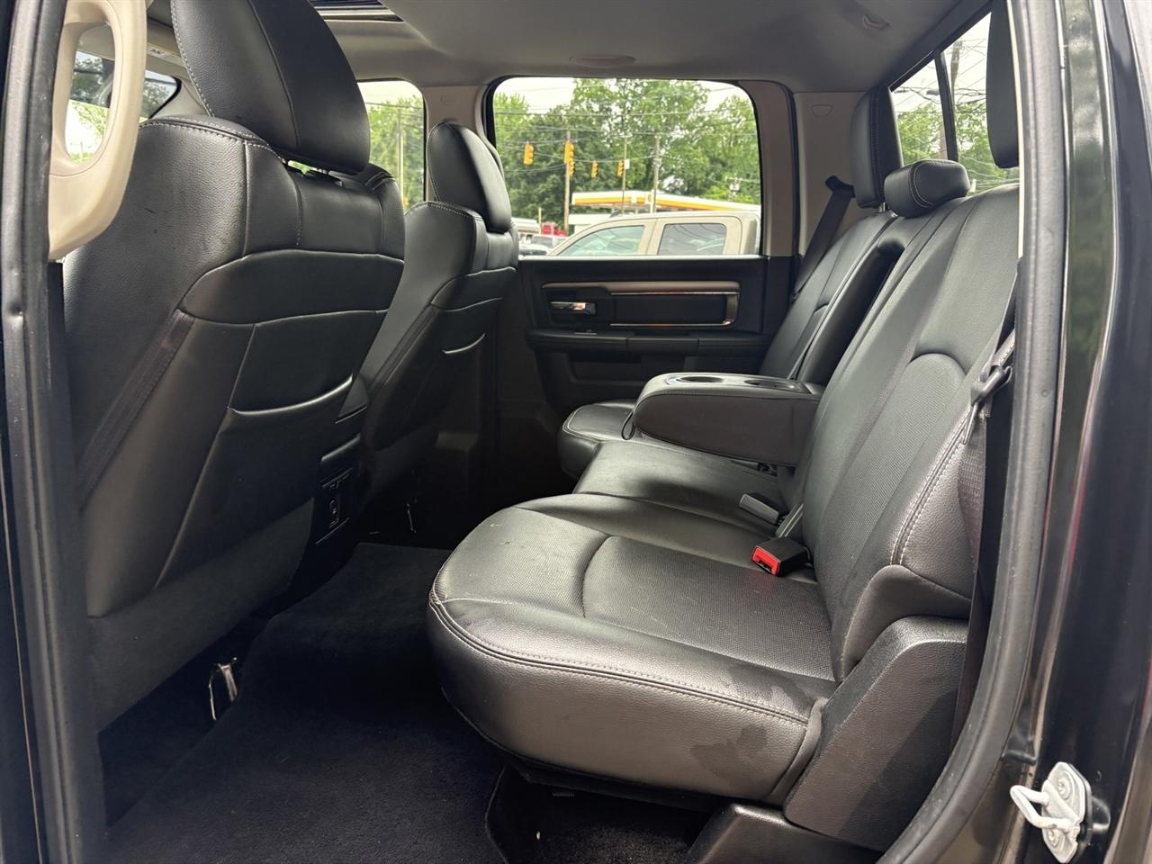 RAM 1500 Sport Crew Cab SWB 4WD 2015