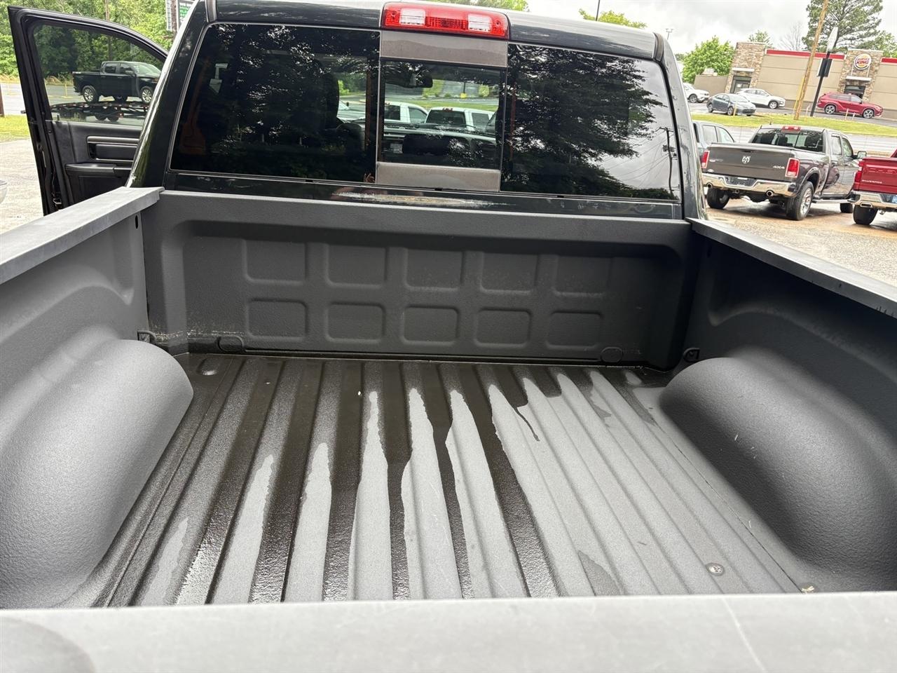 RAM 1500 Sport Crew Cab SWB 4WD 2015
