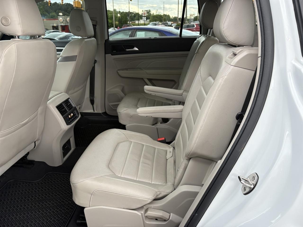 Volkswagen Atlas V6 SEL Premium R-Line 4MOTION 2021