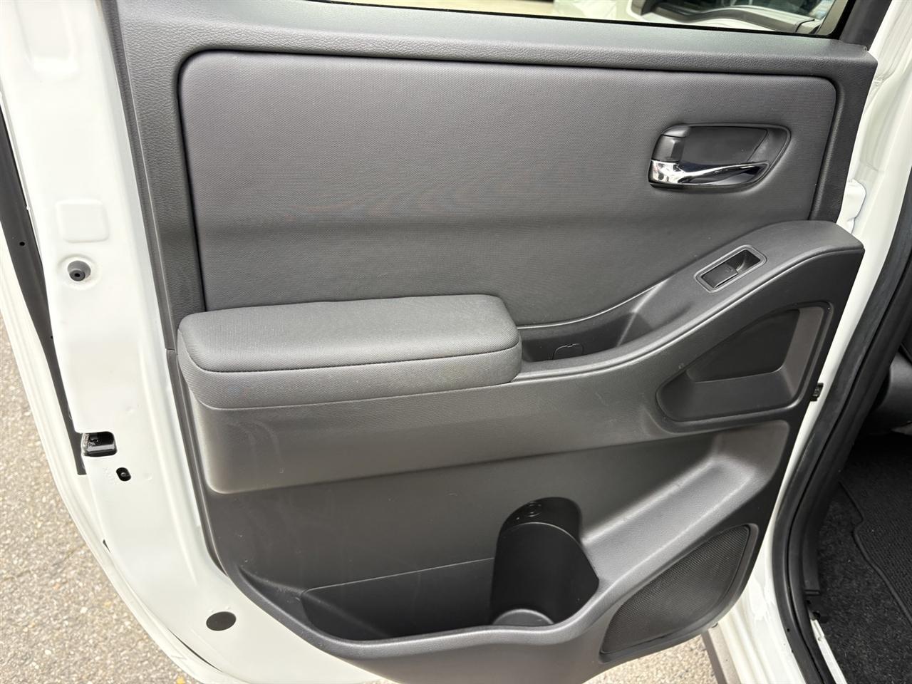 Nissan Frontier S Crew Cab 4WD 2024