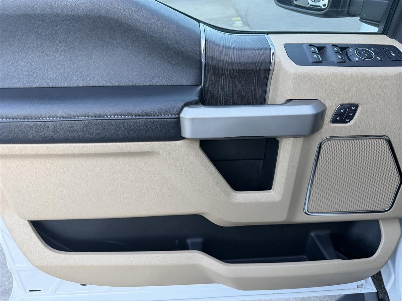 Ford F-250 SD Lariat Crew Cab 4WD 2021