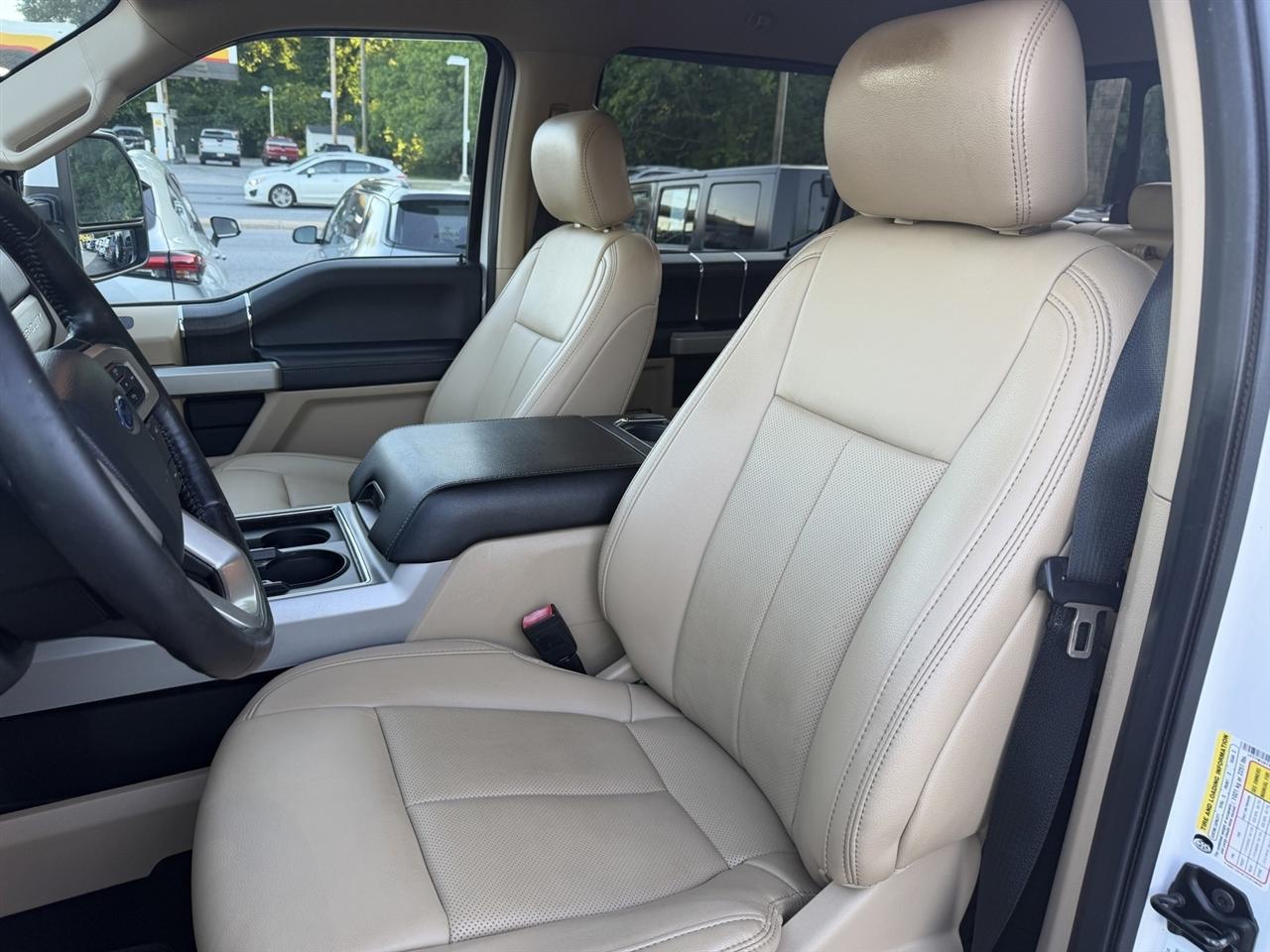 Ford F-250 SD Lariat Crew Cab 4WD 2021
