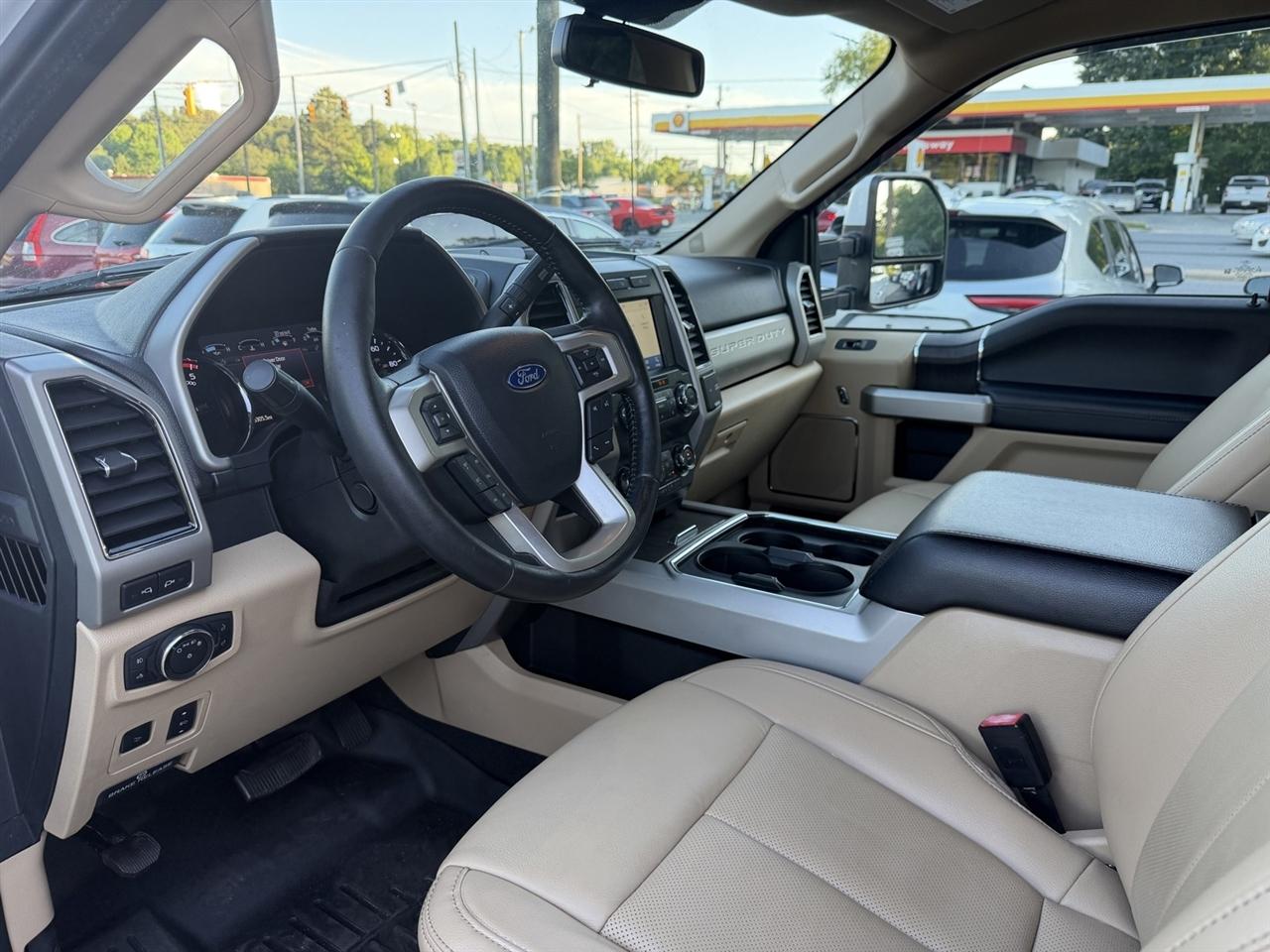 Ford F-250 SD Lariat Crew Cab 4WD 2021