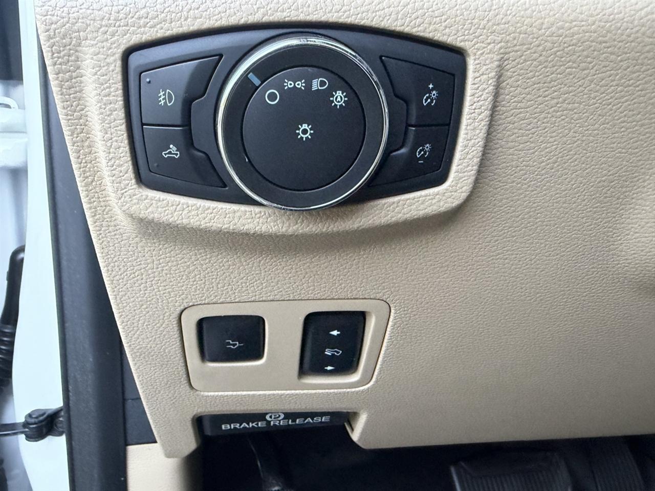 Ford F-250 SD Lariat Crew Cab 4WD 2021