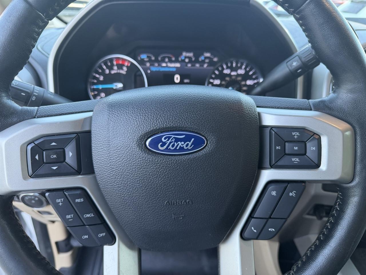 Ford F-250 SD Lariat Crew Cab 4WD 2021