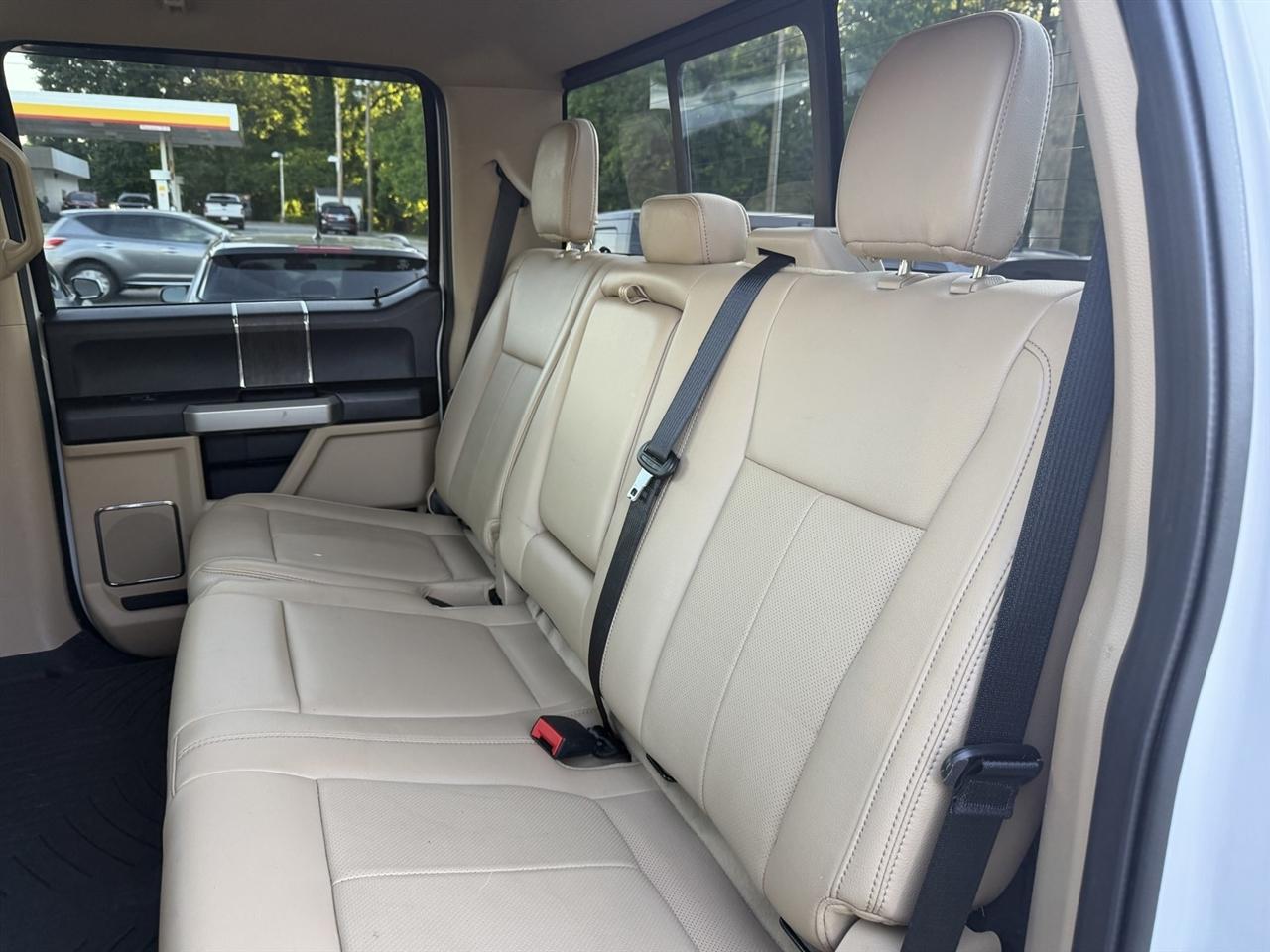 Ford F-250 SD Lariat Crew Cab 4WD 2021