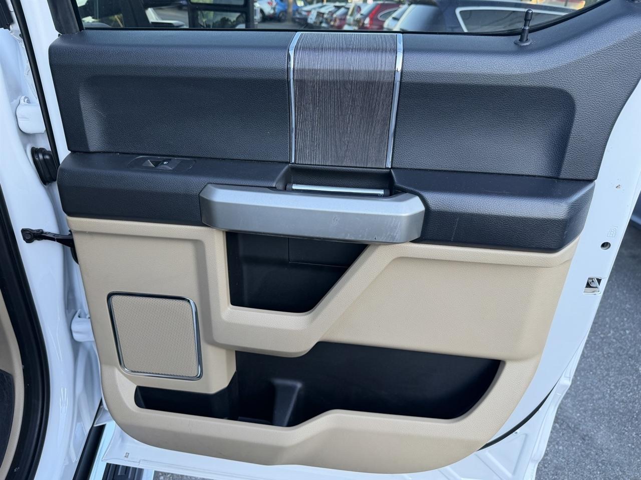 Ford F-250 SD Lariat Crew Cab 4WD 2021