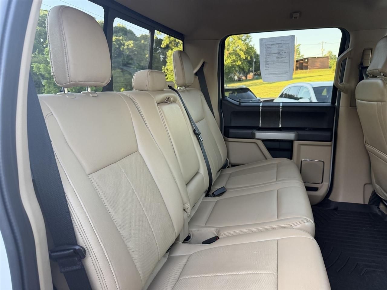 Ford F-250 SD Lariat Crew Cab 4WD 2021