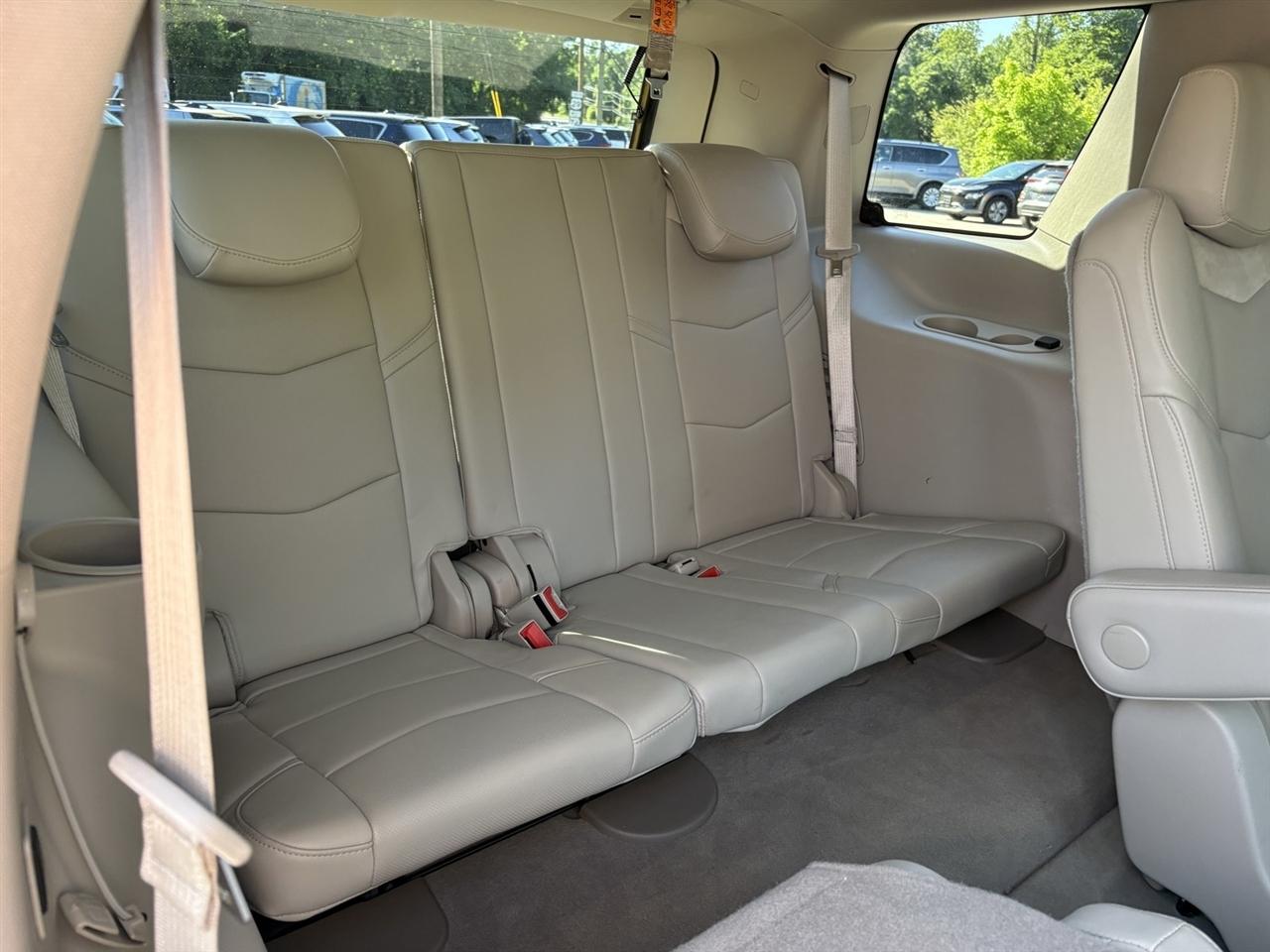 Cadillac Escalade Luxury 4WD 2019
