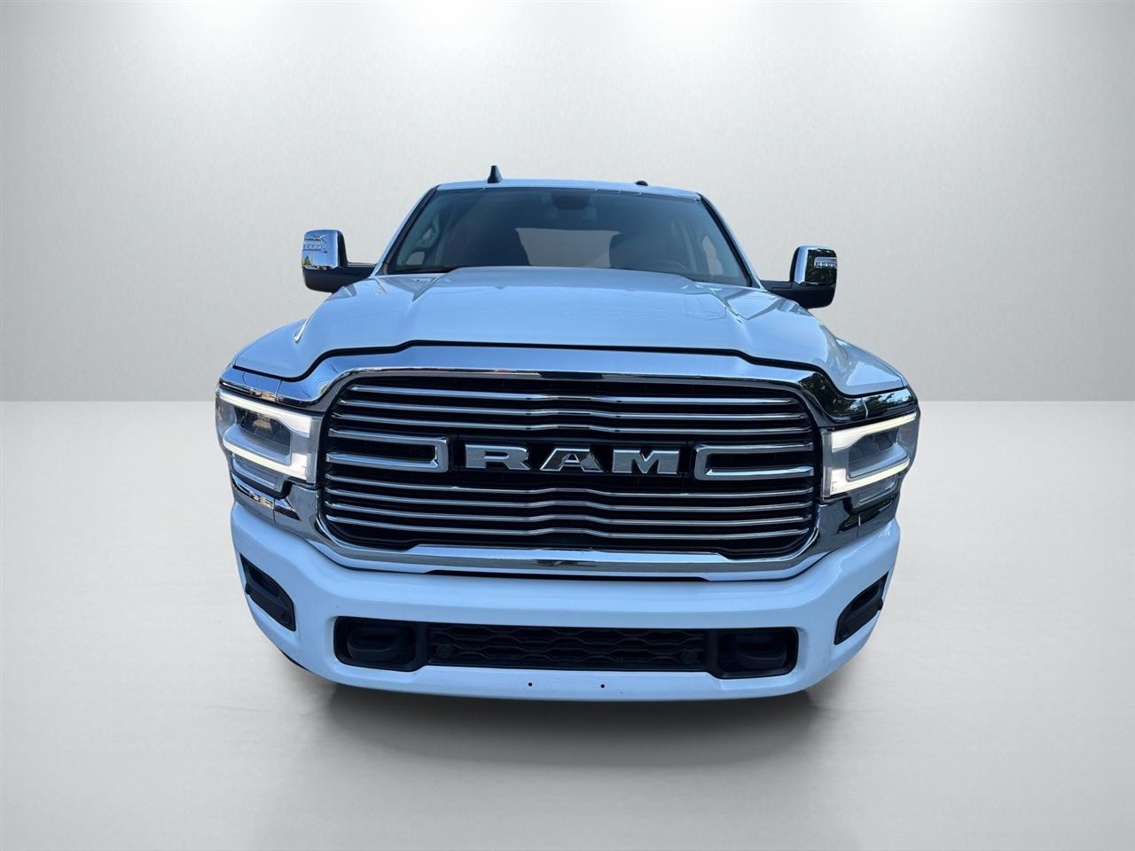 RAM 2500 Laramie Crew Cab SWB 4WD 2024
