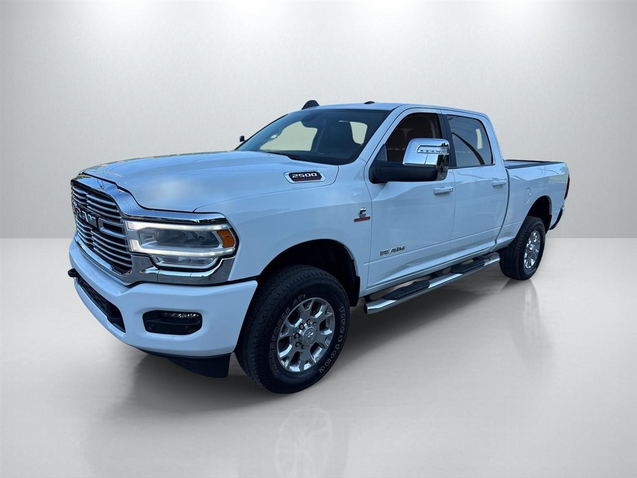 RAM 2500 Laramie Crew Cab SWB 4WD 2024