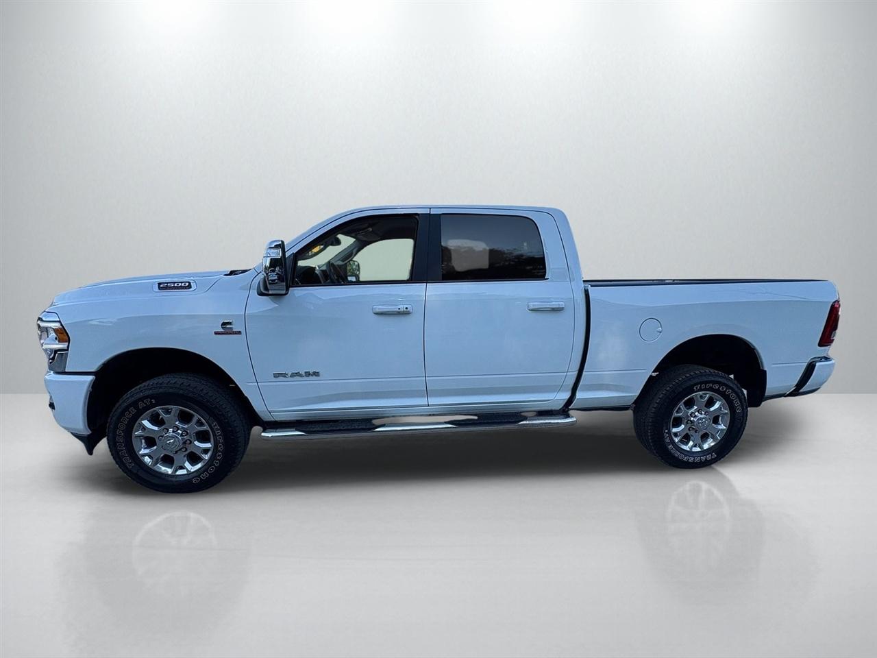 RAM 2500 Laramie Crew Cab SWB 4WD 2024