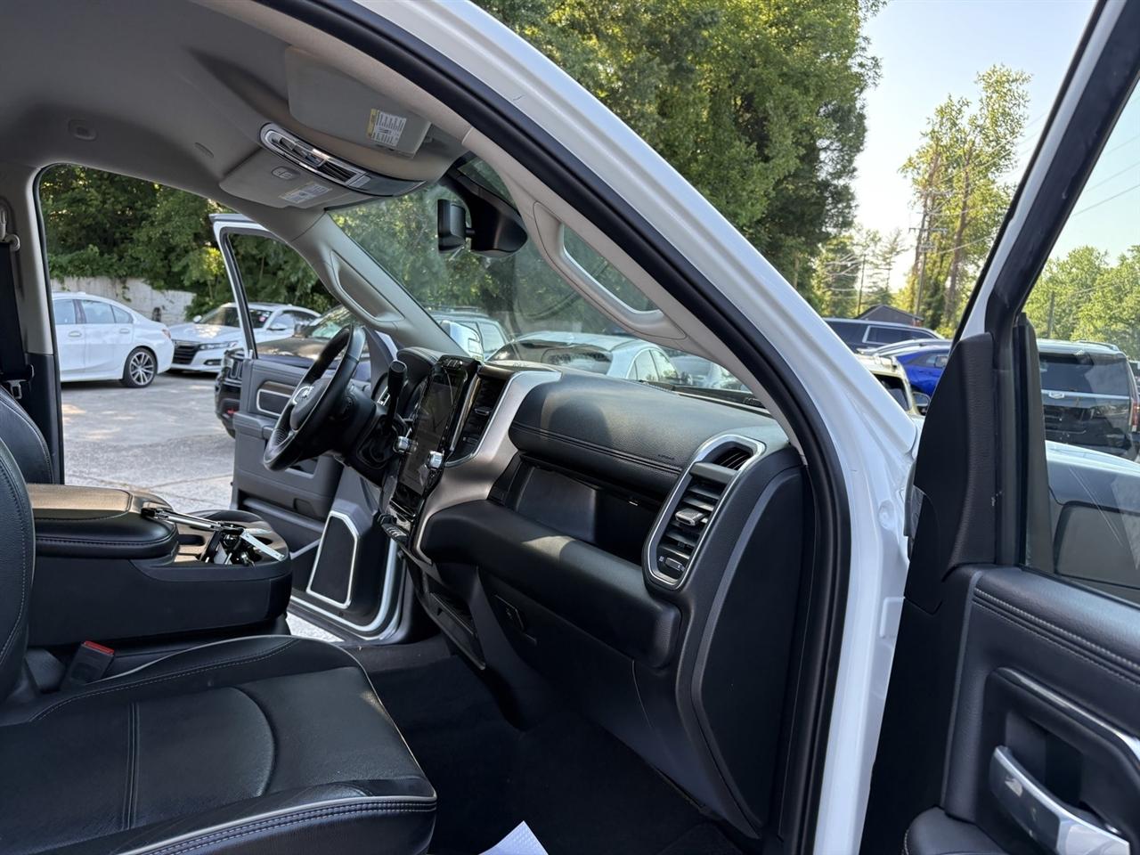RAM 2500 Laramie Crew Cab SWB 4WD 2024