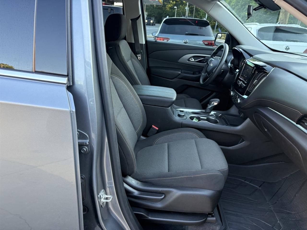 Chevrolet Traverse LS FWD 2021