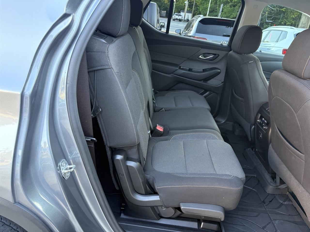 Chevrolet Traverse LS FWD 2021