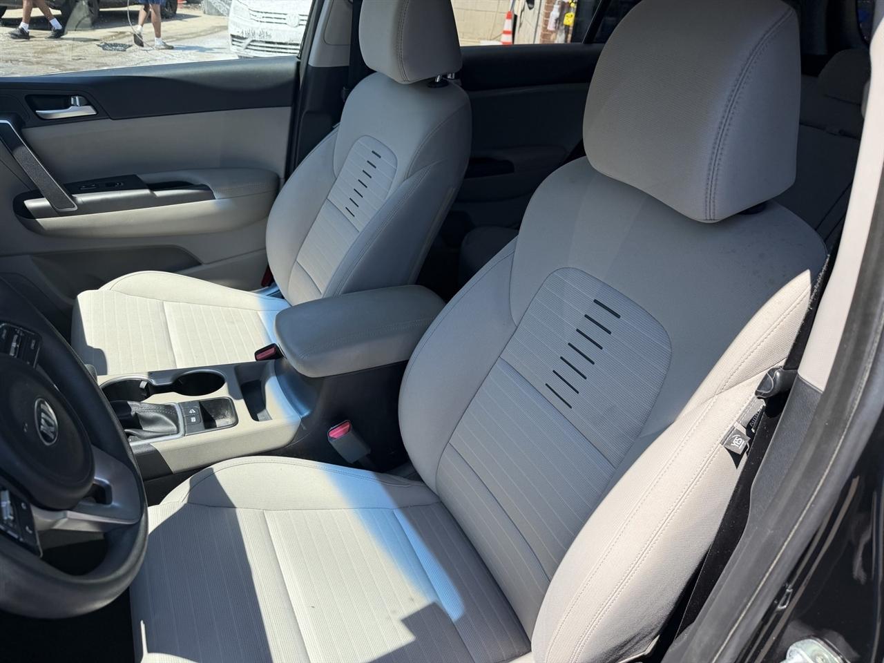 Kia Sportage LX FWD 2021