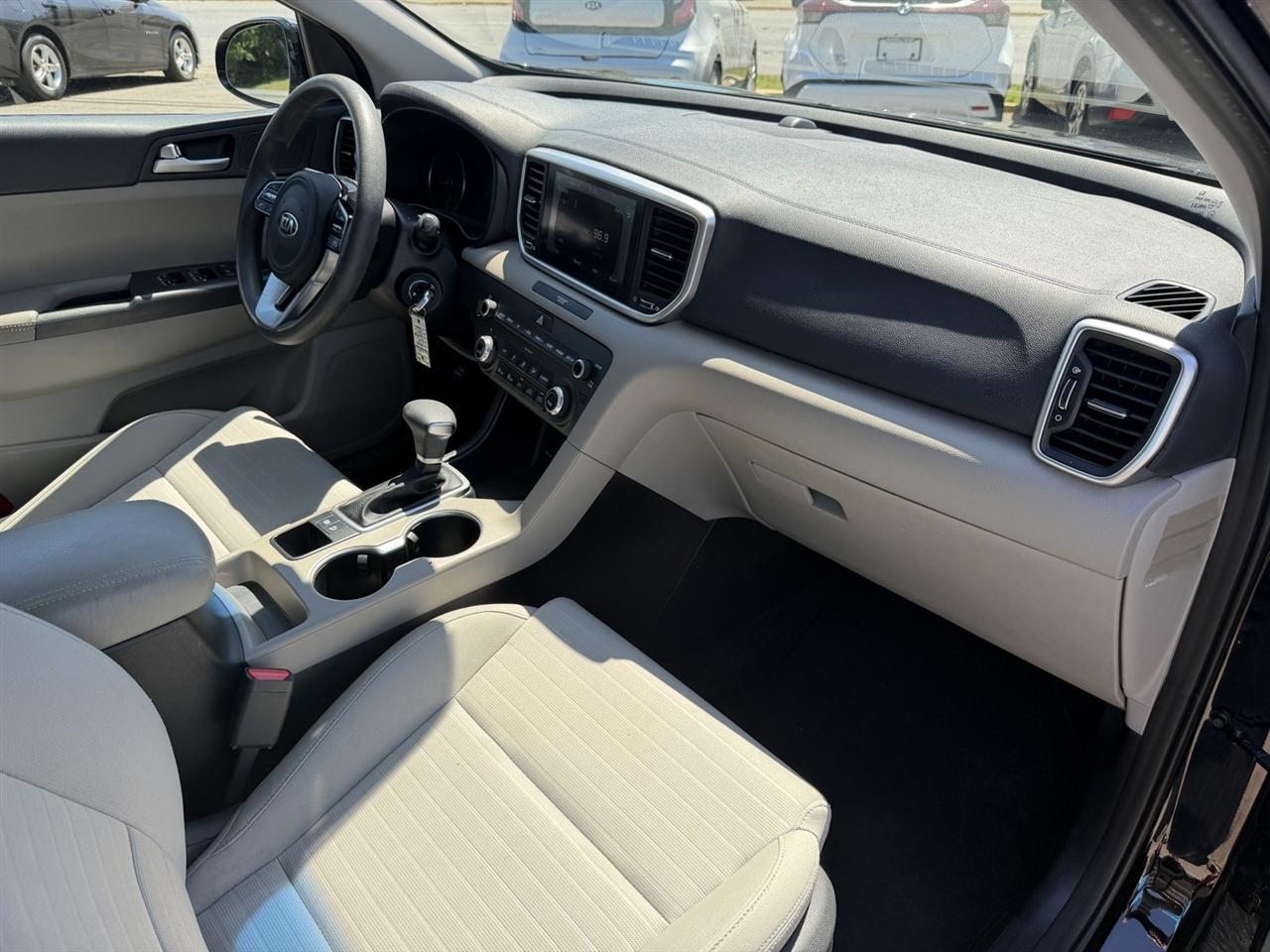 Kia Sportage LX FWD 2021