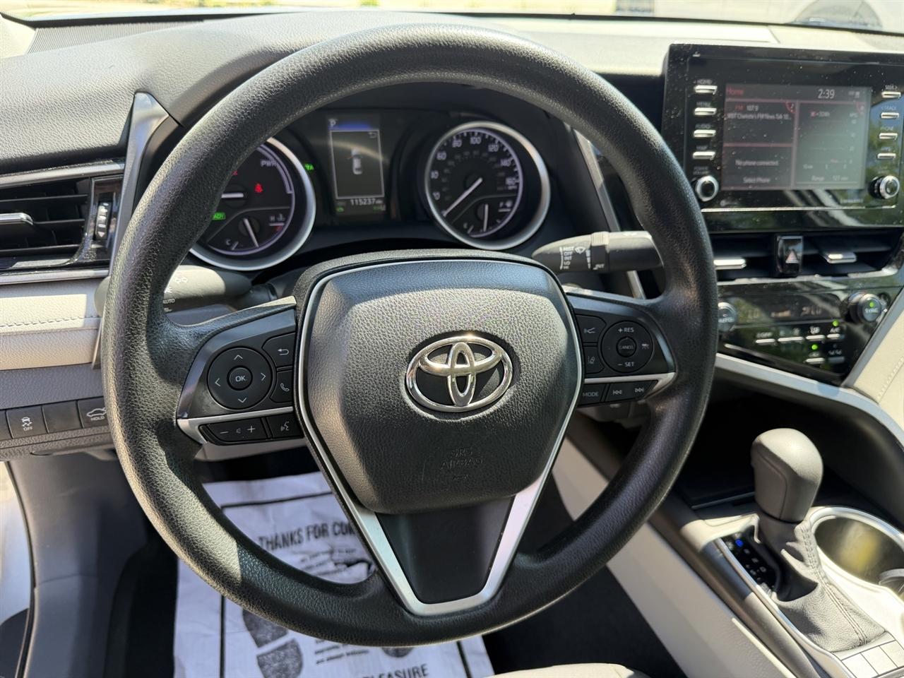 Toyota Camry Hybrid LE 2022