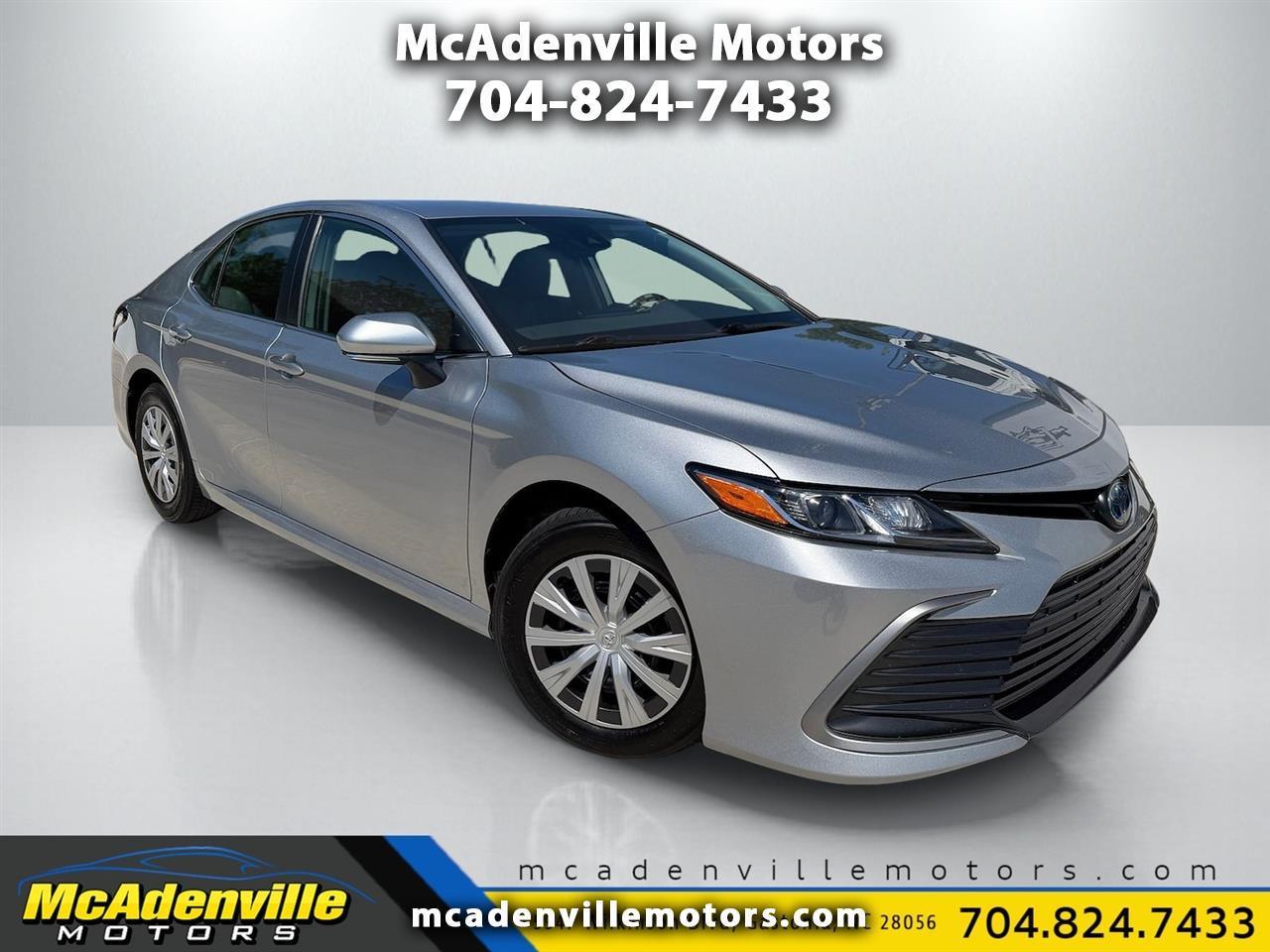 Toyota Camry Hybrid LE 2022