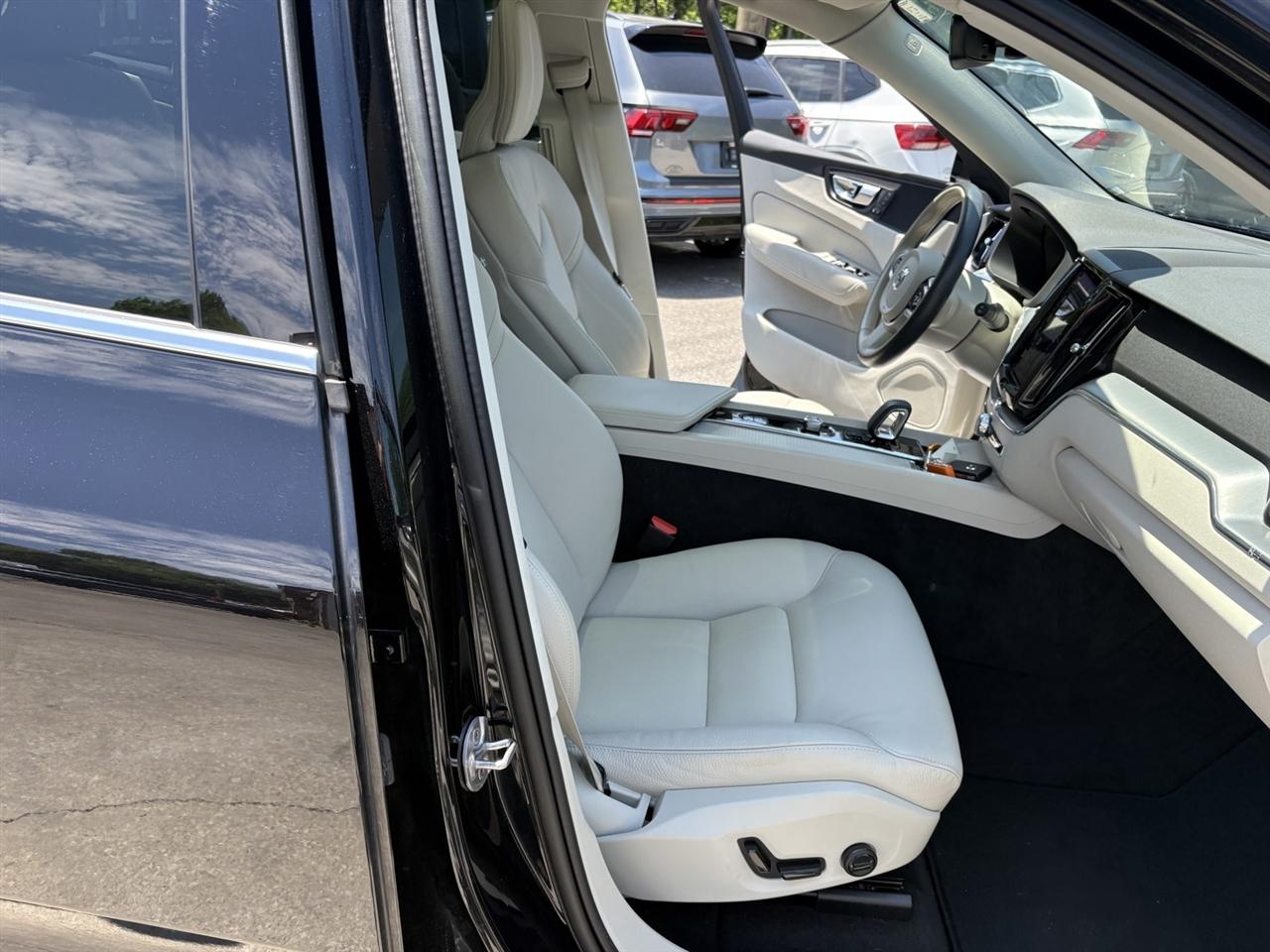 Volvo XC60 B5 Core AWD 2023