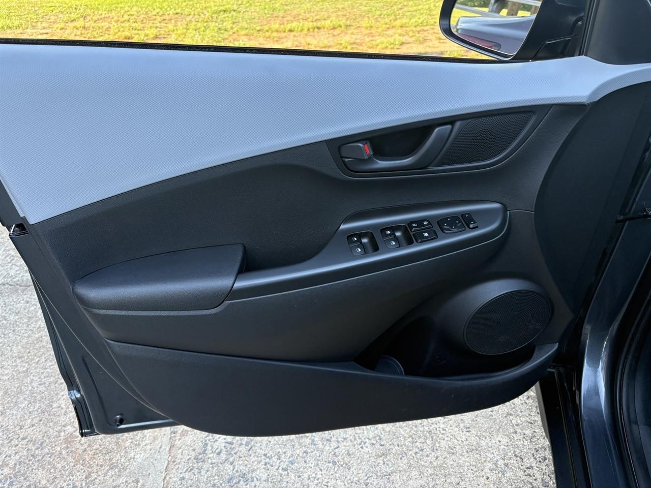 Hyundai Kona SEL 2020