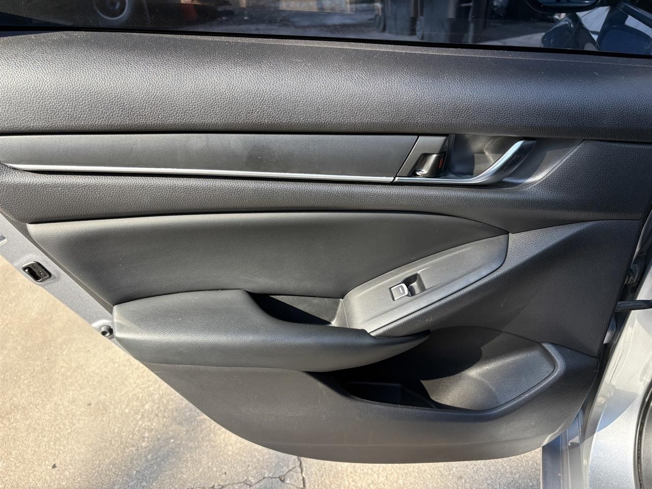 Honda Accord LX CVT 2018