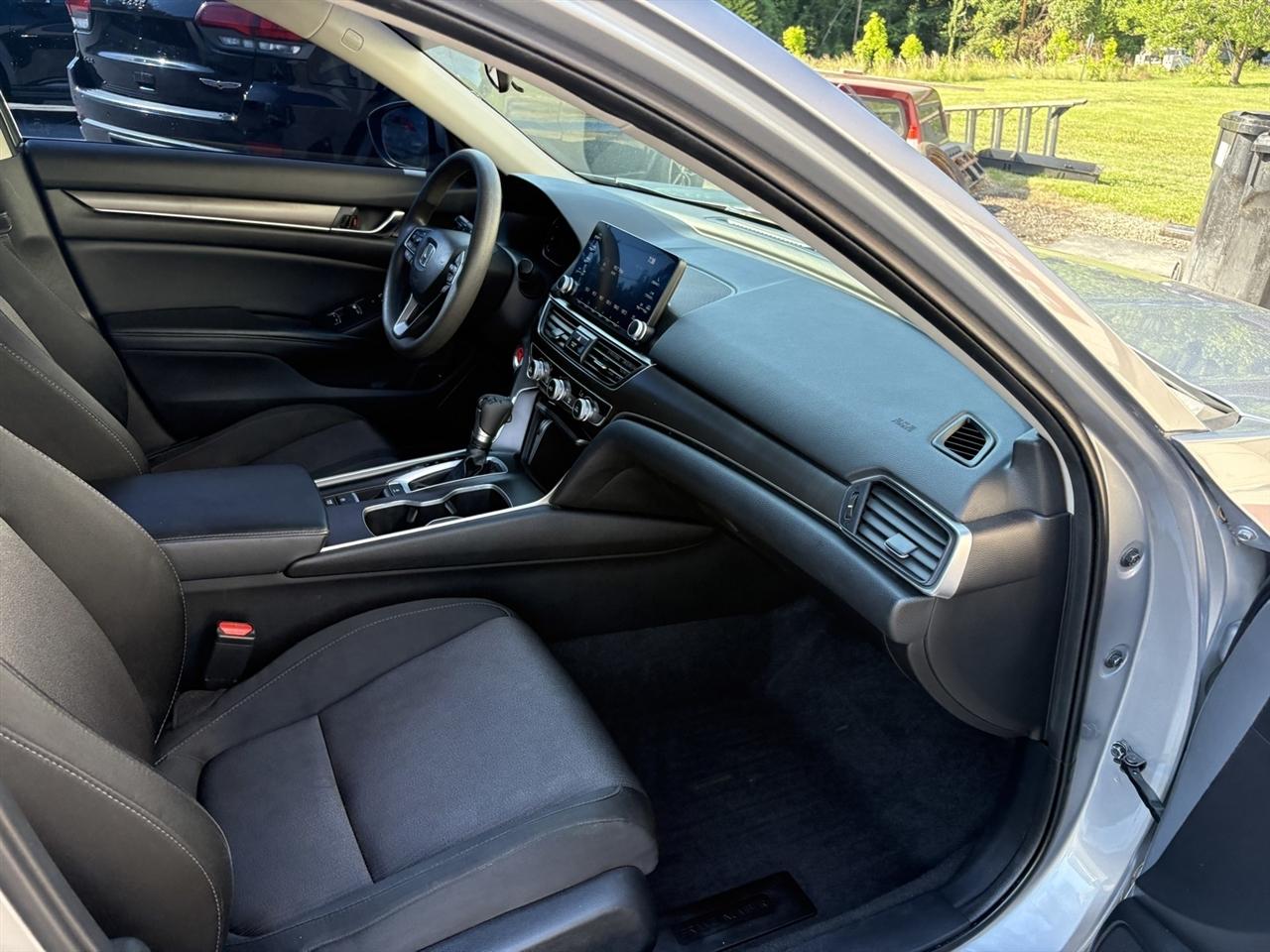 Honda Accord LX CVT 2018