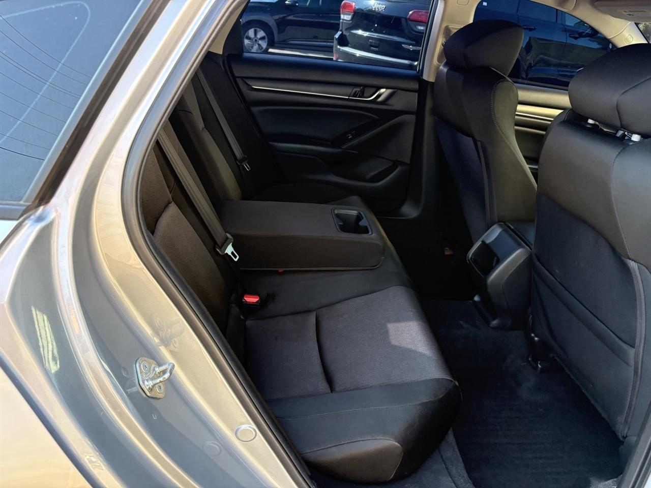 Honda Accord LX CVT 2018